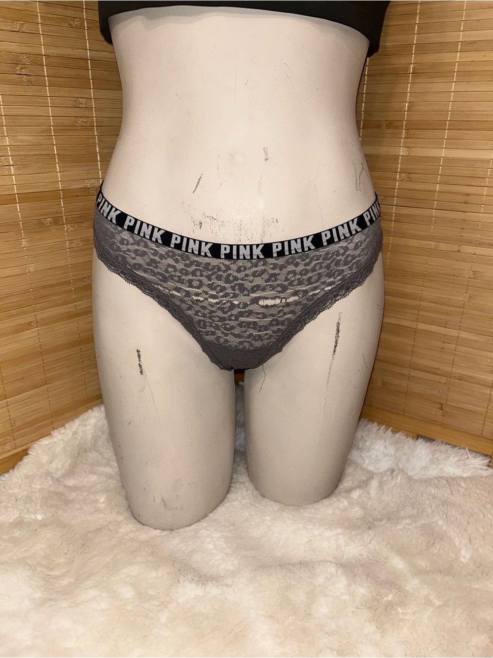 Victoria’s Secret PINK American Eagle low rise lace thong panties Y2K M three